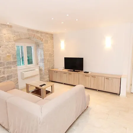 Apartment Stoneark