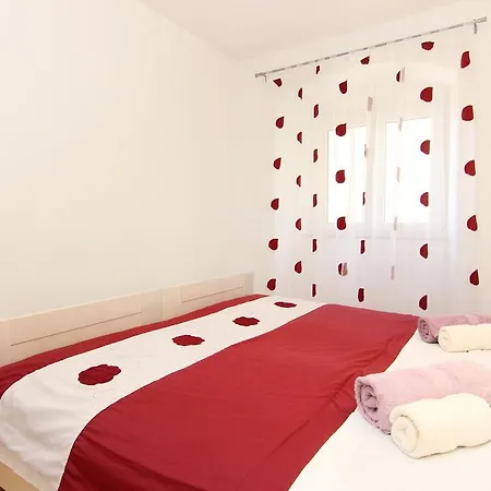 Stoneark Apartment
